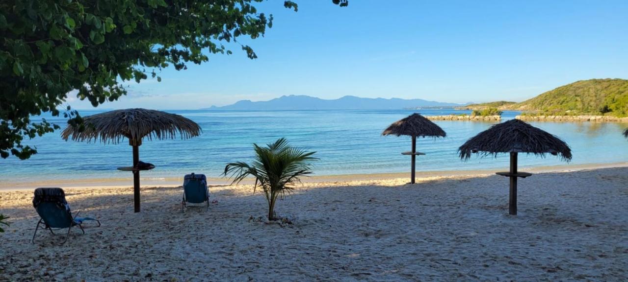 Kaz Lorike - Vue Mer & Piscine Exceptionnelle - Anse Des Rochers Saint-Francois  Exteriér fotografie